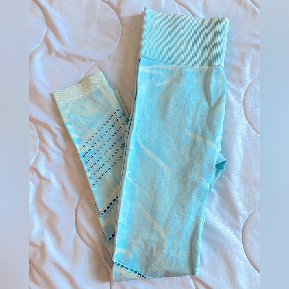 cloud pattern workout leggings - Picture 2 of 2